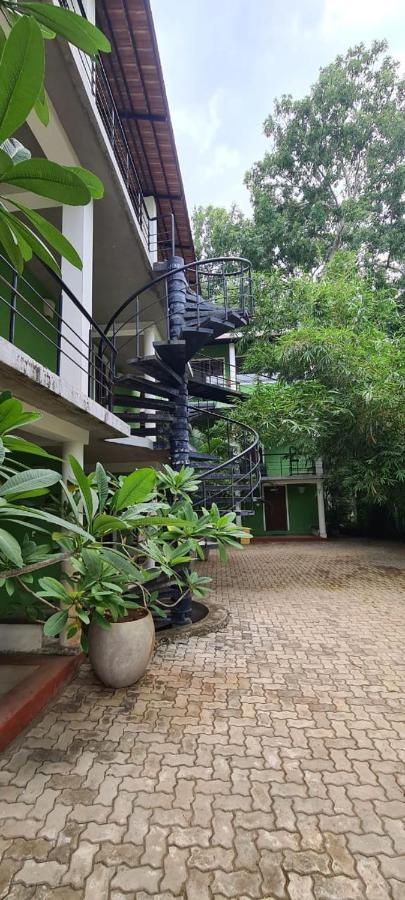 Le Tamarin Guest House Auroville Kültér fotó